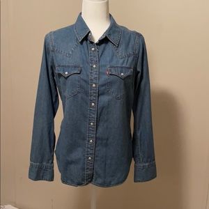 Levi’s Blue Jean Long Sleeve Shirt, Medium, EUC